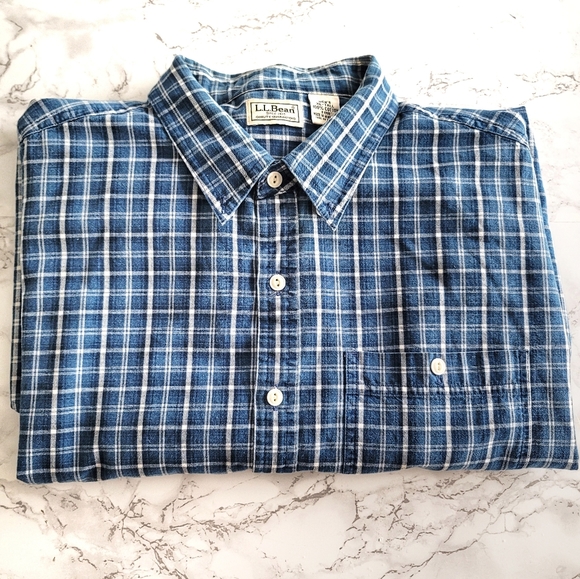 L.L. BEAN Blue and White Button Down Shirt Size XL - Picture 6 of 6